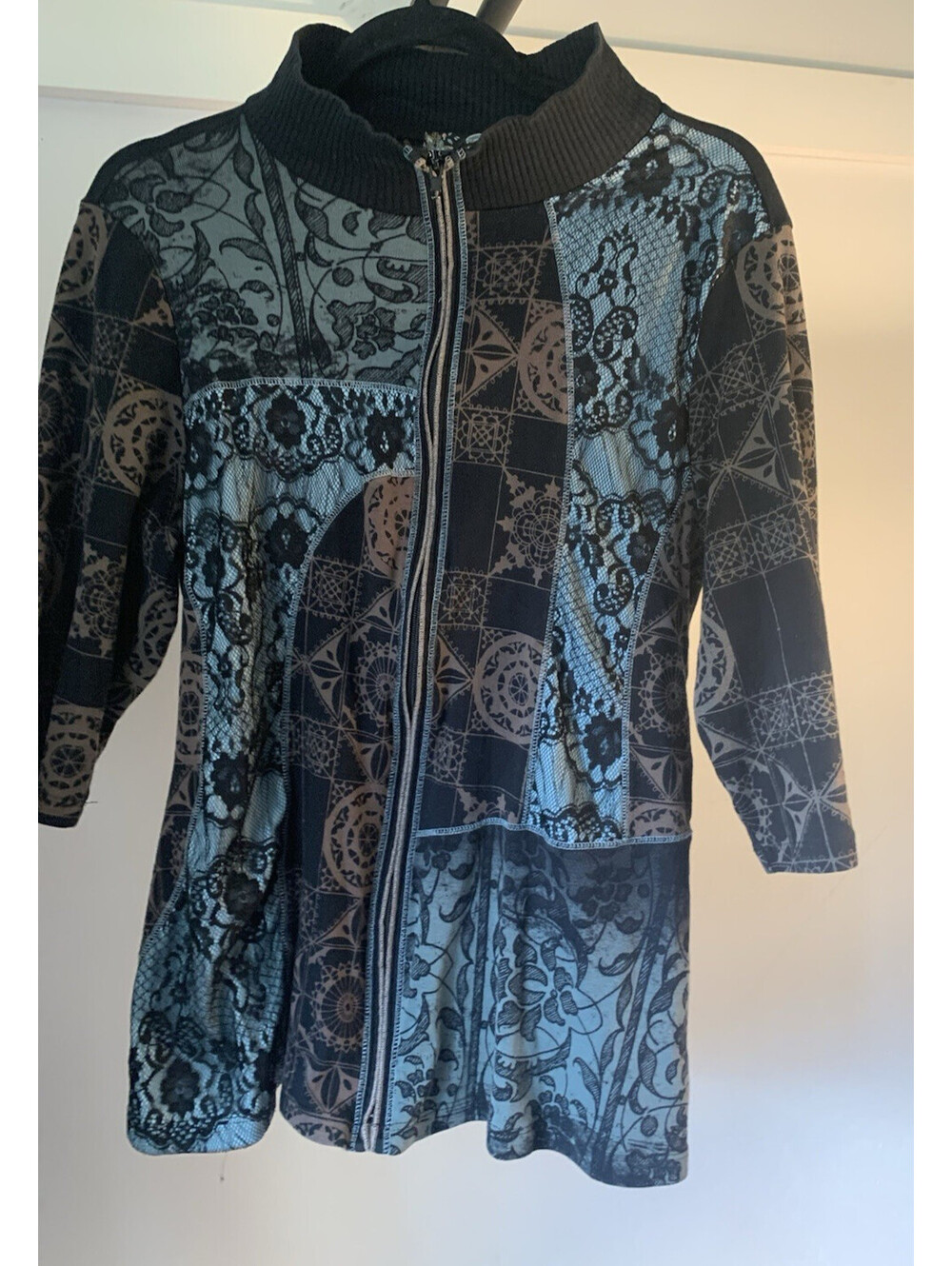 Vanilla Sugar 2x Women's Zip Top Multicolor Patchwork